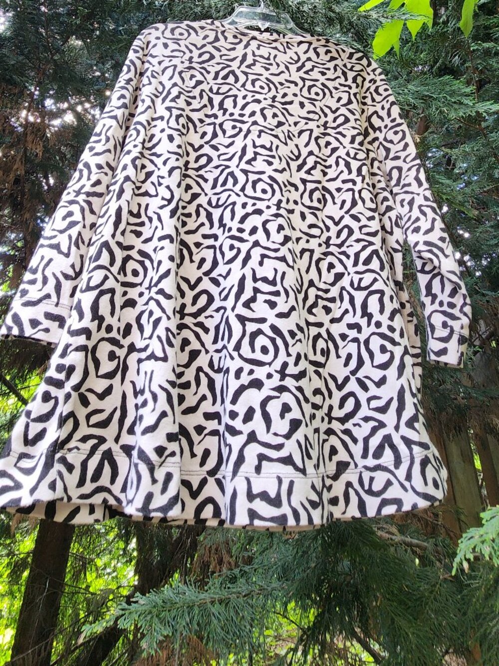 EUC Chico's 4 / XXL Women's Black and white geometric 3/4 sleeve Cotton top - Picture 6 of 9